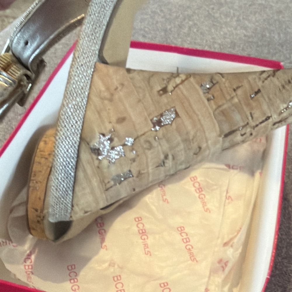 BCBGirls Slingback Platform Heels Silver Linen Buckle Block Peep Toe. Sz 6M.Y2K - Picture 8 of 8